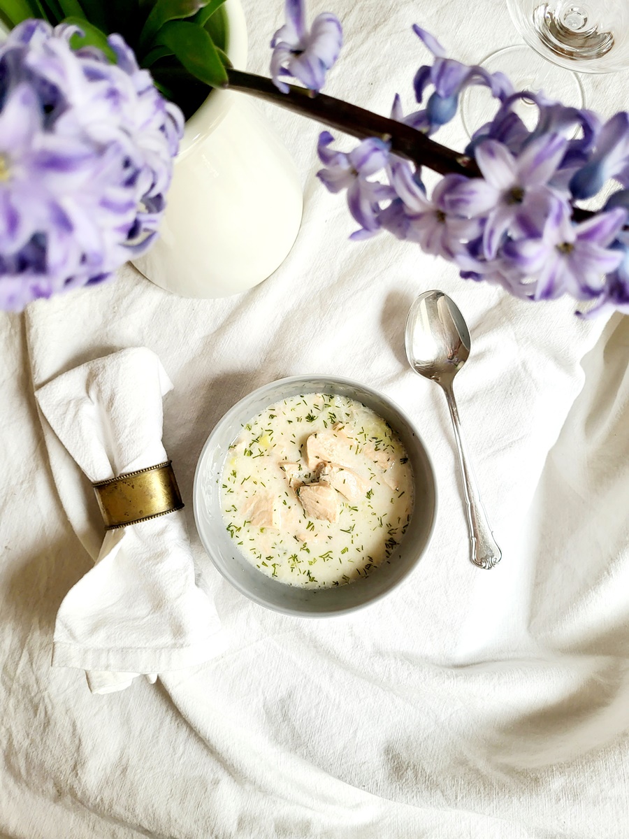 Skandinavische Lachssuppe